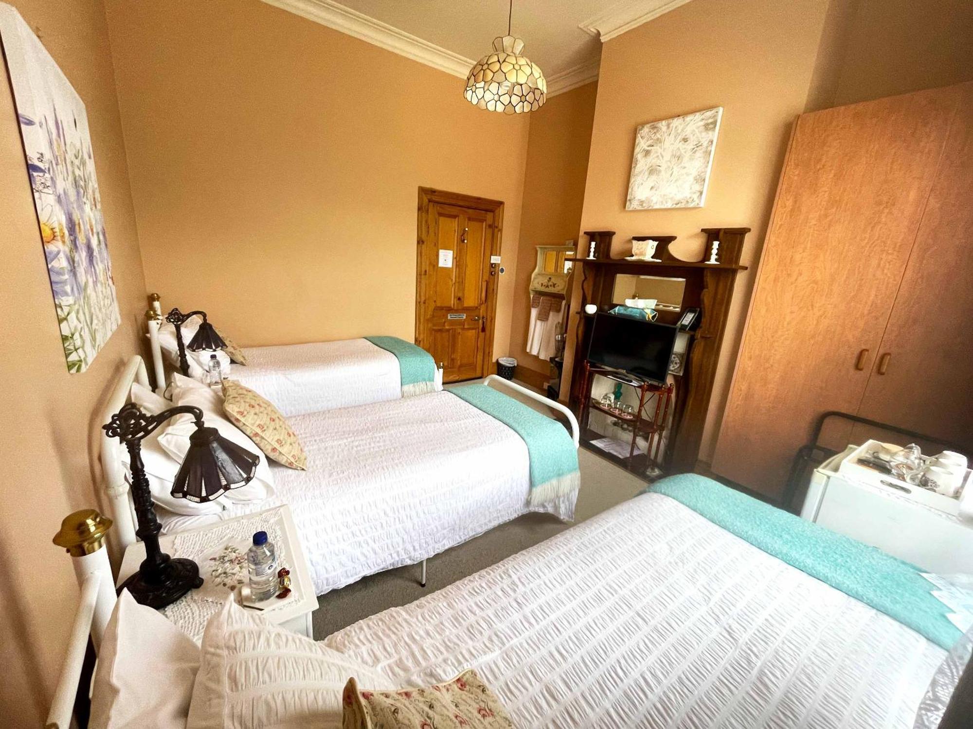 Stony Rise Cottage B&B Devonport Exteriör bild